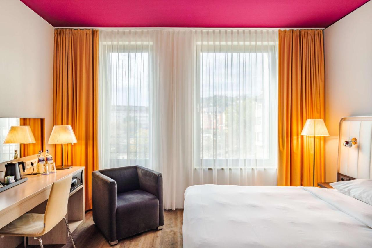 Park Inn By Radisson Stoccarda Esterno foto