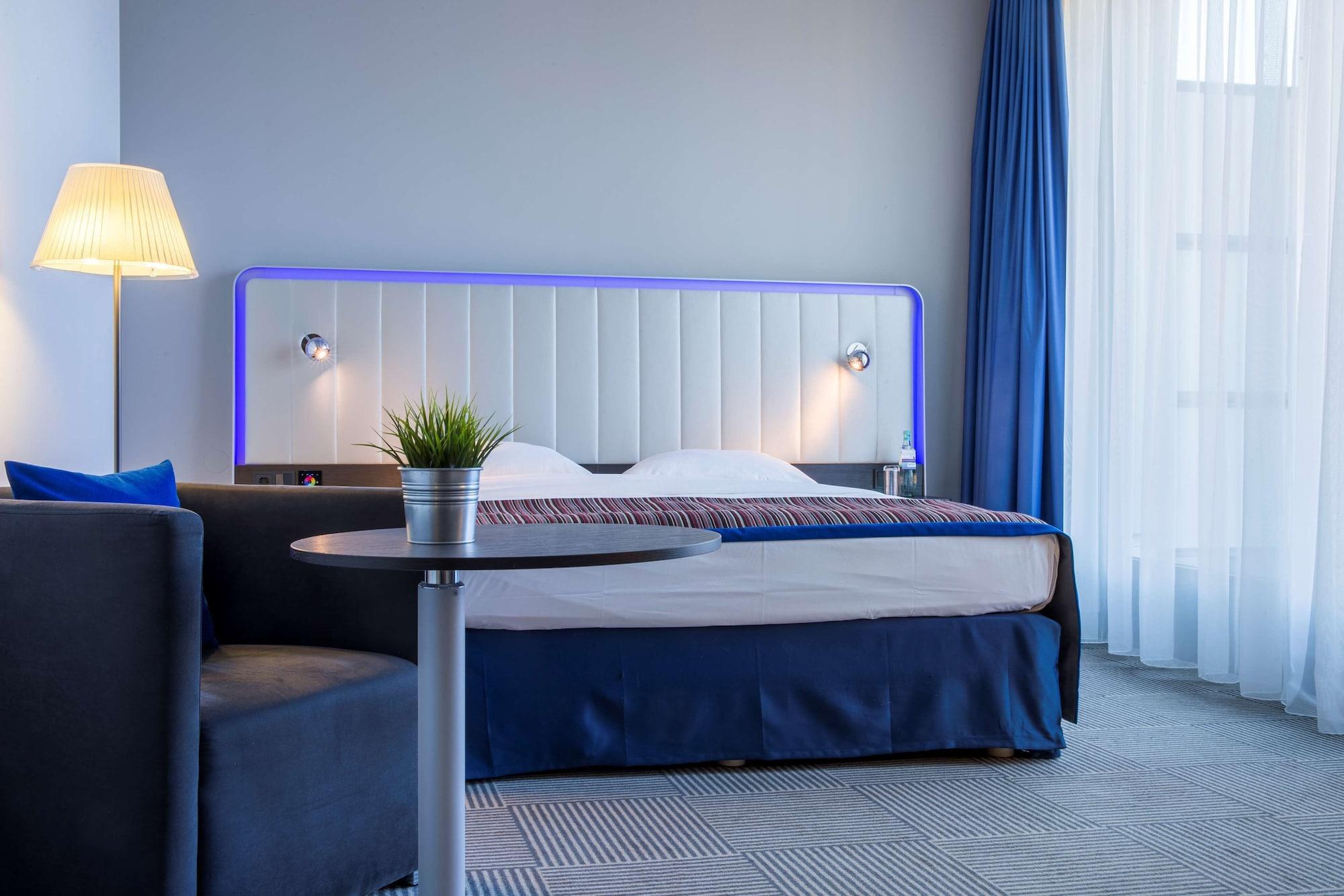 Park Inn By Radisson Stoccarda Esterno foto