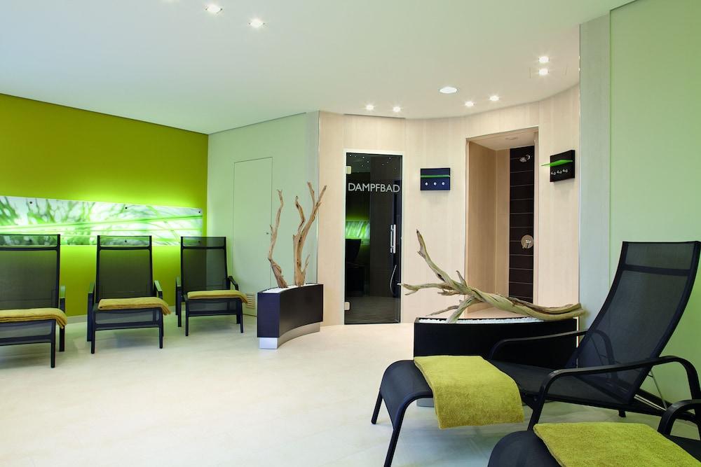 Park Inn By Radisson Stoccarda Esterno foto